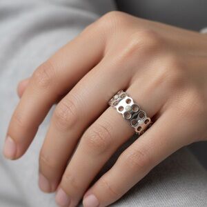 Louis Vuitton Hide and Seek Silver Ring with Pearled Accents